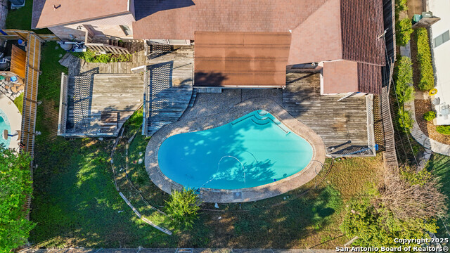Image 2 of 32 For 2927 Low Oak St