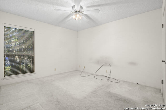 Image 21 of 32 For 2927 Low Oak St