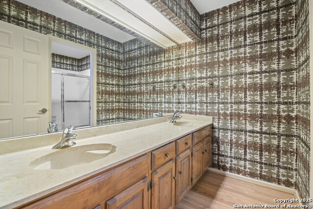 Image 22 of 32 For 2927 Low Oak St