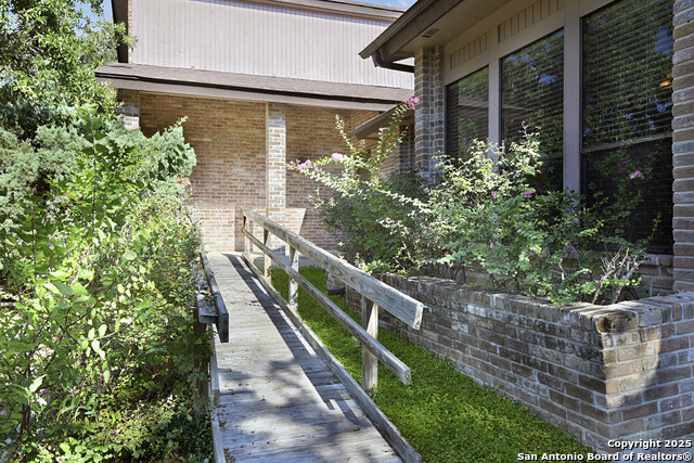 Image 24 of 32 For 2927 Low Oak St