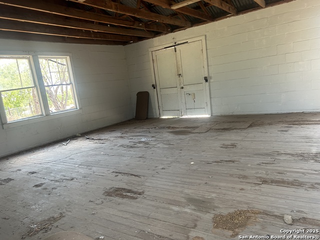 Image 11 of 17 For 12831 Pearsall