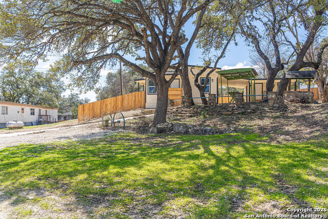 Image 10 of 33 For 474 Ridgehaven Street