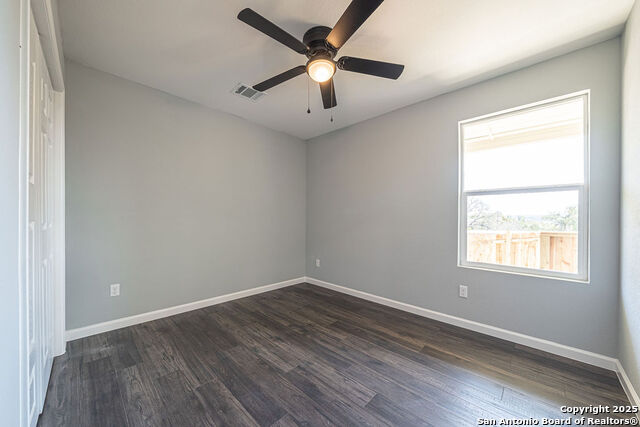 Image 28 of 33 For 474 Ridgehaven Street