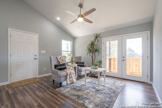Image 4 of 33 For 474 Ridgehaven Street