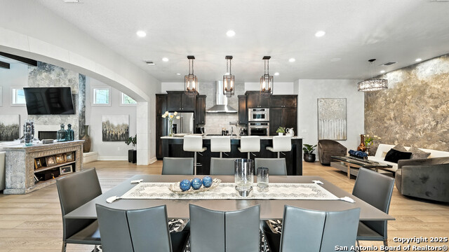 Listing photo id 12 for 8614 Wild Wind