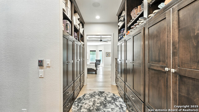Listing photo id 24 for 8614 Wild Wind