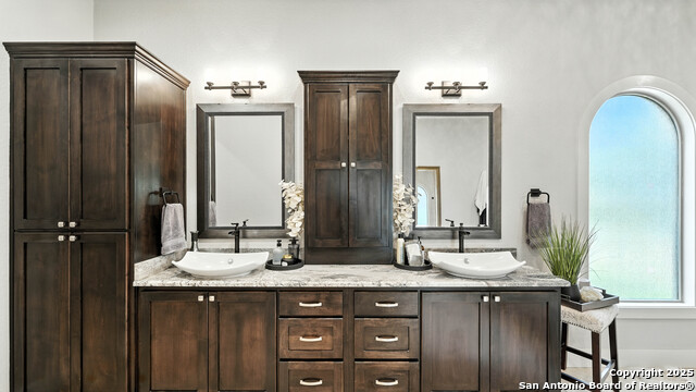 Listing photo id 31 for 8614 Wild Wind