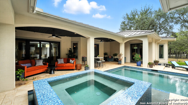 Listing photo id 36 for 8614 Wild Wind