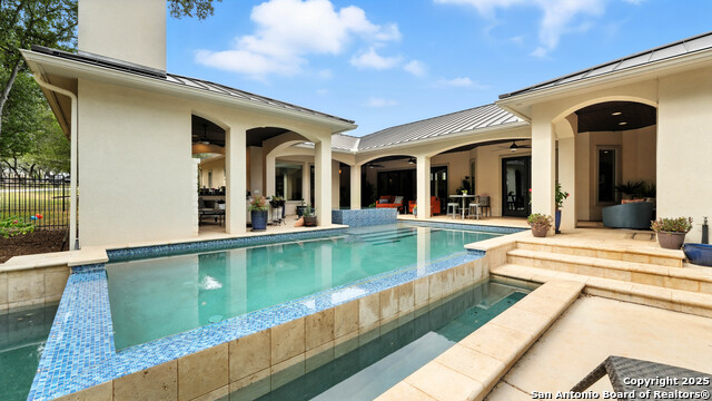 Listing photo id 40 for 8614 Wild Wind