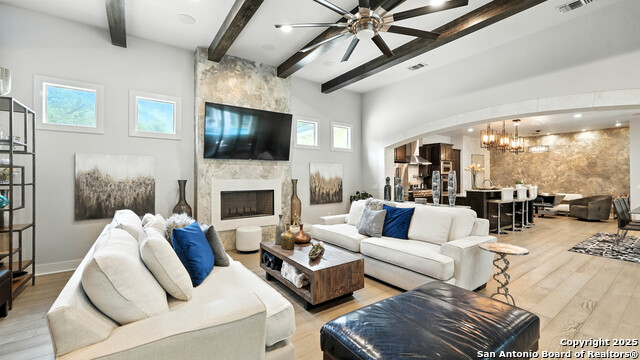 Listing photo id 7 for 8614 Wild Wind