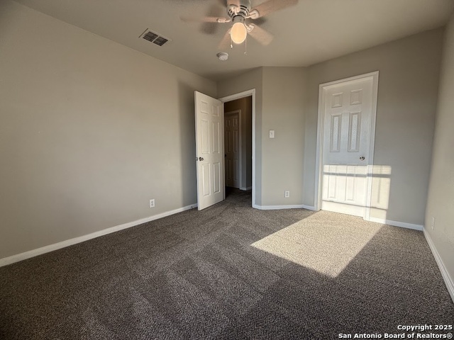 Listing photo id 21 for 570 Roadrunner