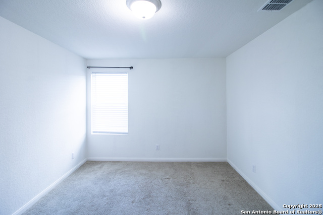 Image 18 of 33 For 13514 Flower Pond