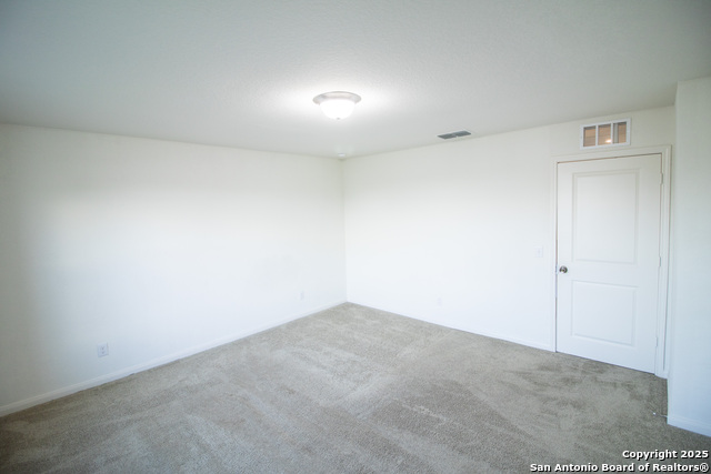 Image 20 of 33 For 13514 Flower Pond