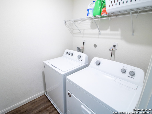 Image 23 of 33 For 13514 Flower Pond