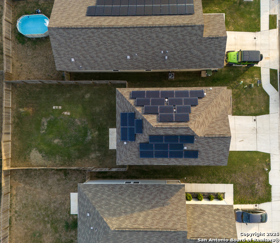 Image 29 of 33 For 13514 Flower Pond