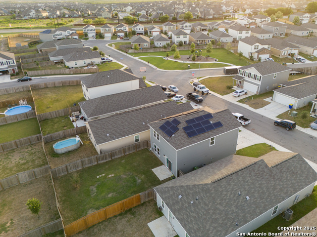 Image 31 of 33 For 13514 Flower Pond