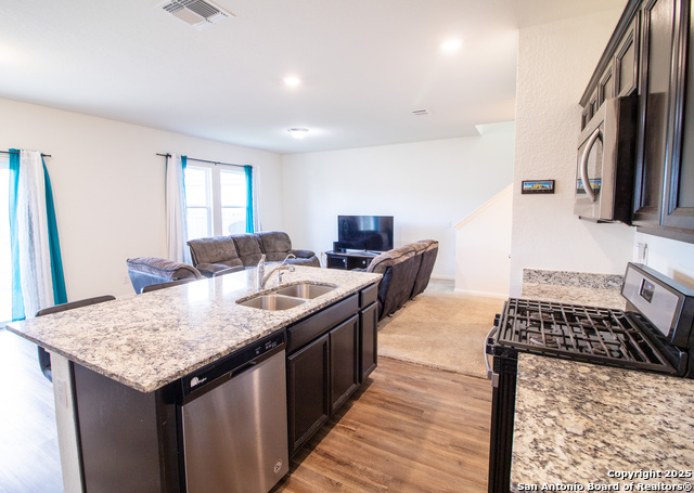 Image 9 of 33 For 13514 Flower Pond