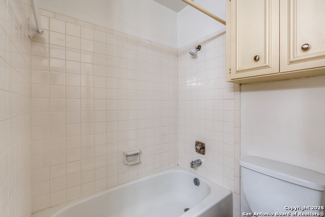 Image 23 of 26 For 7926 Broadway  108a