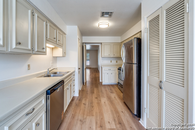 Image 5 of 26 For 7926 Broadway  108a