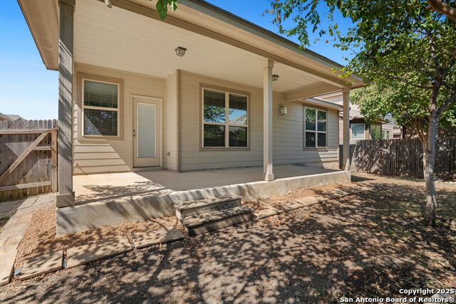 Listing photo id 28 for 1711 Ayleth Ave.
