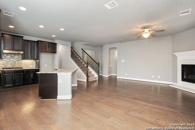 Listing photo id 4 for 1711 Ayleth Ave.