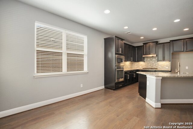 Listing photo id 6 for 1711 Ayleth Ave.