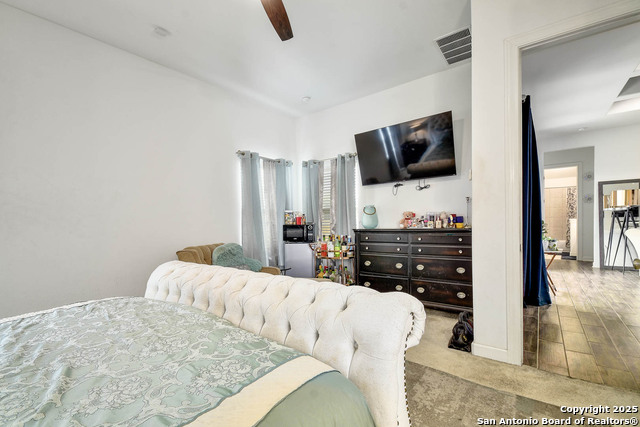 Image 18 of 28 For 13410 Ironhill Trace