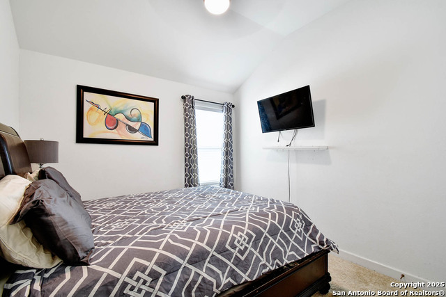 Image 21 of 28 For 13410 Ironhill Trace