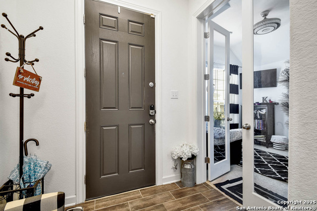 Image 3 of 28 For 13410 Ironhill Trace