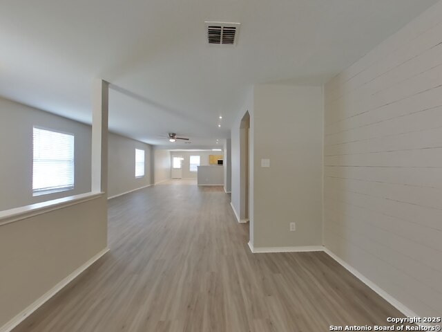 Listing photo id 13 for 353 Willow  