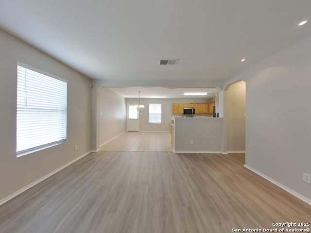 Listing photo id 1 for 353 Willow  