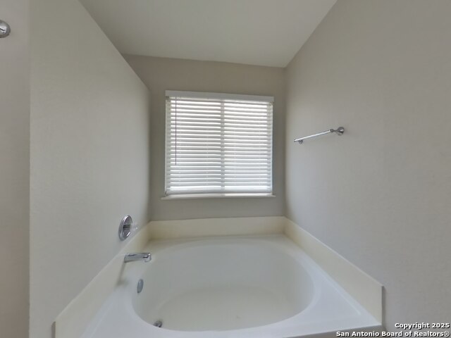 Listing photo id 6 for 353 Willow  