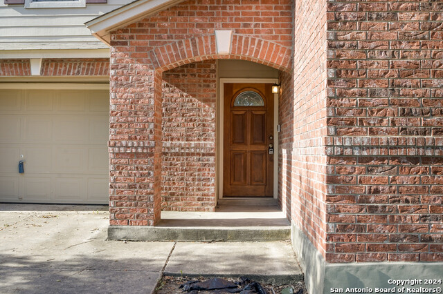 Image 3 of 25 For 11062 Barclay Pt