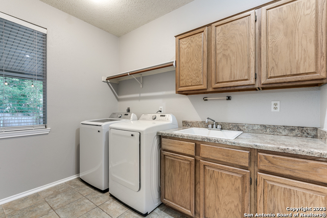 Listing photo id 21 for 1526 Mooreshill