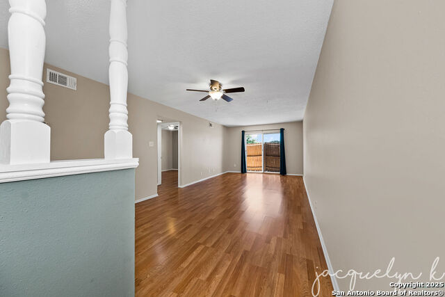 Image 14 of 28 For 923 Vance Jackson  1207