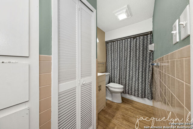 Image 21 of 28 For 923 Vance Jackson  1207