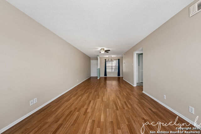 Image 4 of 28 For 923 Vance Jackson  1207