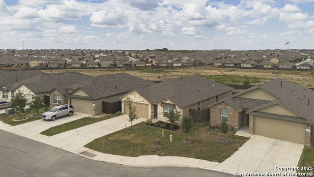 Image 32 of 36 For 13007 Minuet Sway