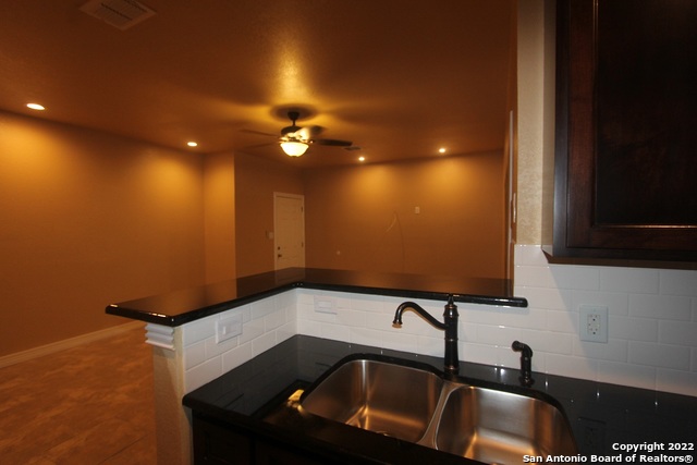 Image 6 of 8 For 8655 Datapoint 309