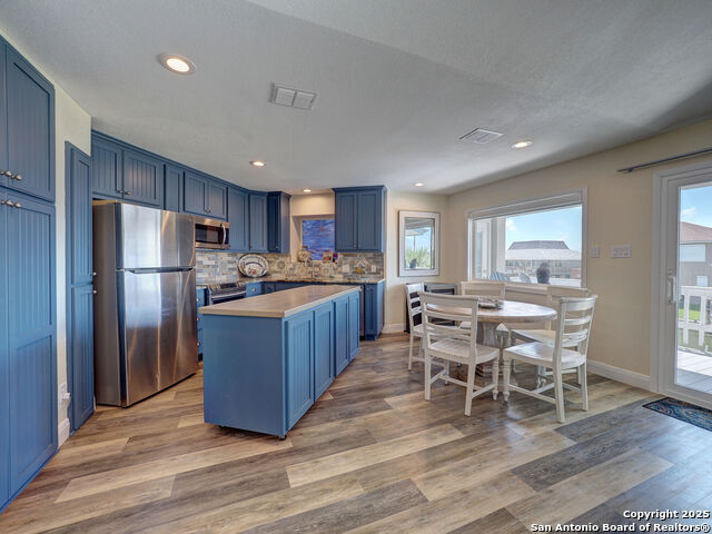 Image 5 of 34 For 103 Driftwood