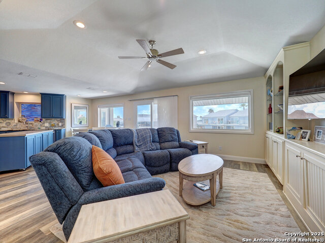 Image 8 of 34 For 103 Driftwood