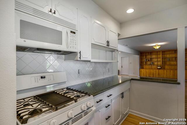 Image 13 of 37 For 1815 Edgehill Dr