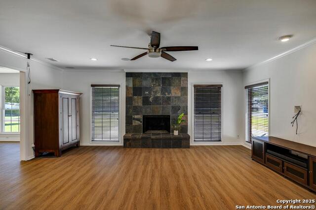 Image 3 of 37 For 1815 Edgehill Dr