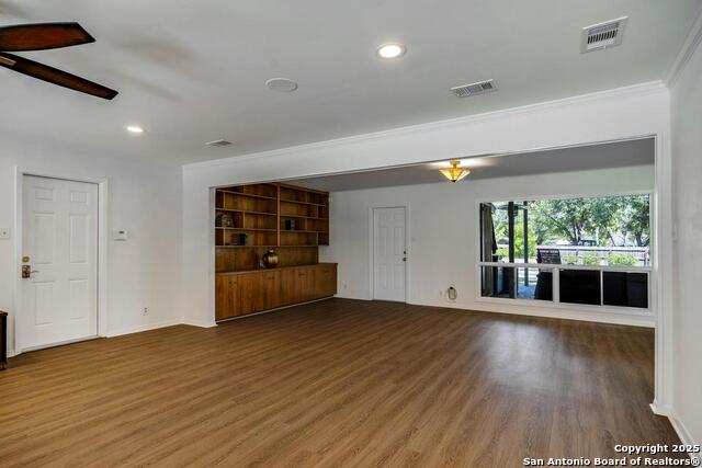 Image 6 of 37 For 1815 Edgehill Dr