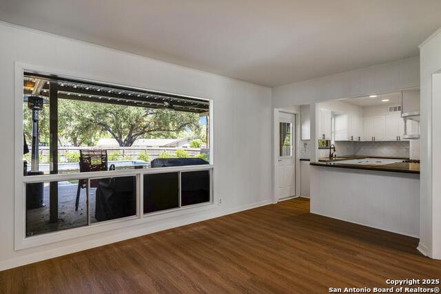 Image 9 of 37 For 1815 Edgehill Dr