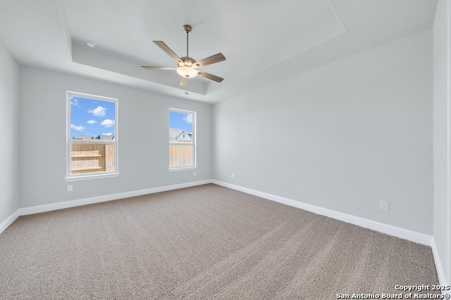 Listing photo id 11 for 105 Dryden Hills