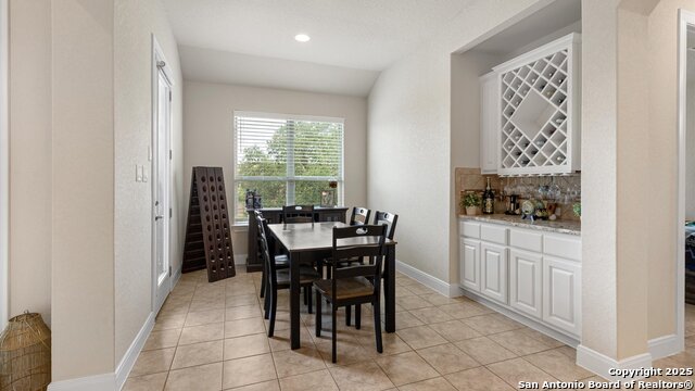 Image 8 of 28 For 270 Lilly Bluff