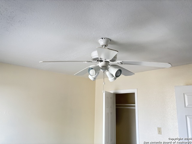Listing photo id 10 for 5602 & 5603 Bienville Drive