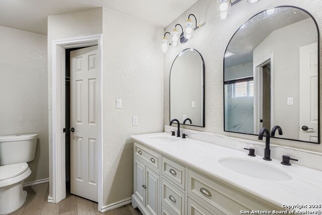 Listing photo id 11 for 5635 Timber Star