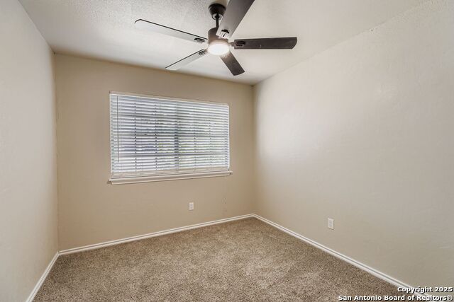 Listing photo id 14 for 5635 Timber Star